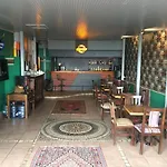 Cheers Vintage Hostel *