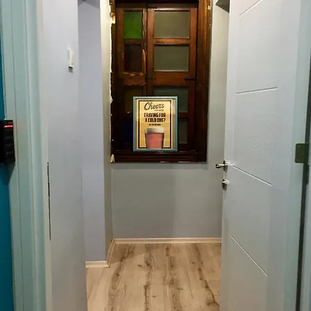 Cheers Vintage Hostel *