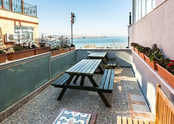 Cheers Vintage אכסניה איסטמבול