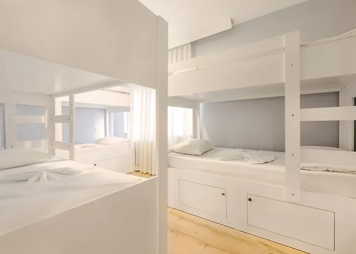 Cheers Vintage אכסניה